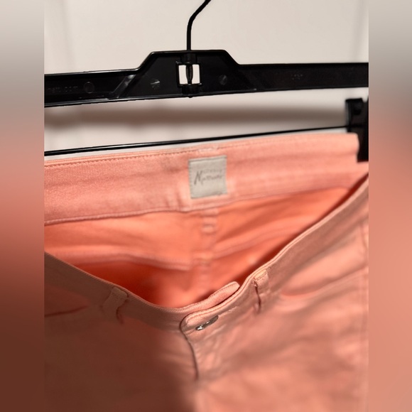 Marciano by Guess Brand New without tags Peach Skinny Jeans Size 25 - Picture 3 of 5